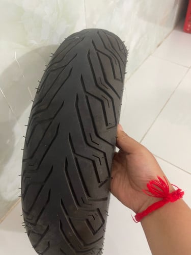 Resell សំបកកងក្រោយ Yamaha Aerox 2X$ ចរចារបានLocation PP