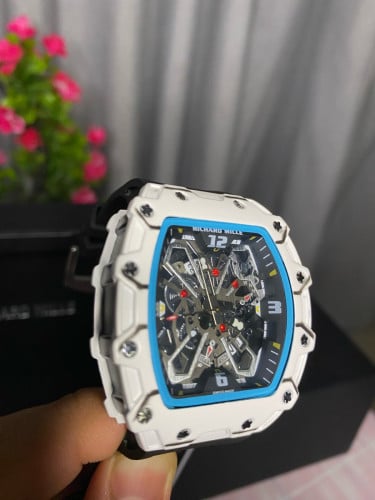 RM Black $35