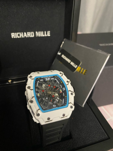 RM Black $35