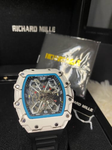 RM Black $35