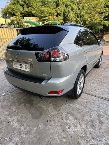 RX330.ឆ្នាំ2004.ប៉ុង2.H.FULL.ផ្សែងបារី