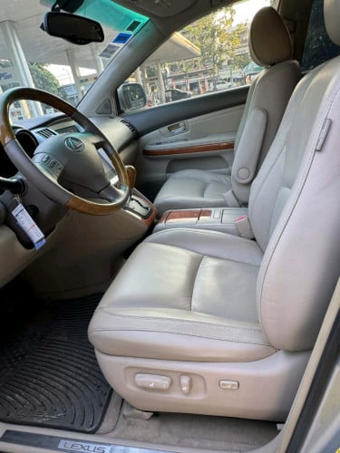 RX330.ឆ្នាំ2004.ប៉ុង2.H.FULL.ផ្សែងបារី