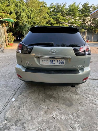 RX330.ឆ្នាំ2004.ប៉ុង2.H.FULL.ផ្សែងបារី
