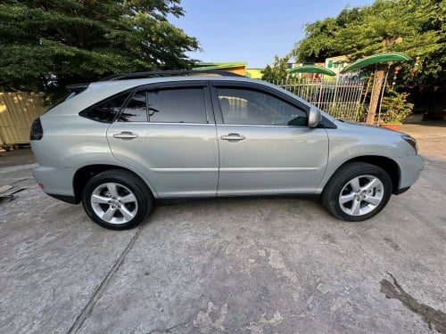 RX330.ឆ្នាំ2004.ប៉ុង2.H.FULL.ផ្សែងបារី
