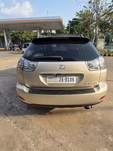 RX330.ឆ្នាំ2004.ប៉ុង2.H.FULL.ទឹកមាស