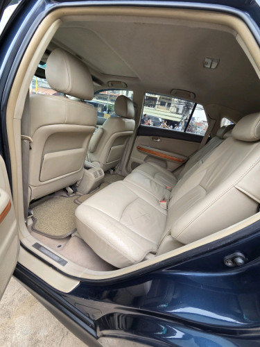RX330.ឆ្នាំ2004.ប៉ុង2.H.FULL.ពណ៌ប្រផេះ