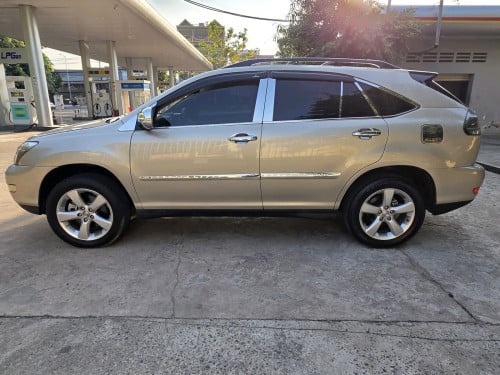 RX330.ឆ្នាំ2004.ប៉ុង.H.FULL.ទឹកមាន