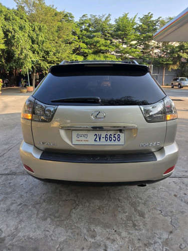 RX330.ឆ្នាំ2004.ប៉ុង.H.FULL.ទឹកមាន