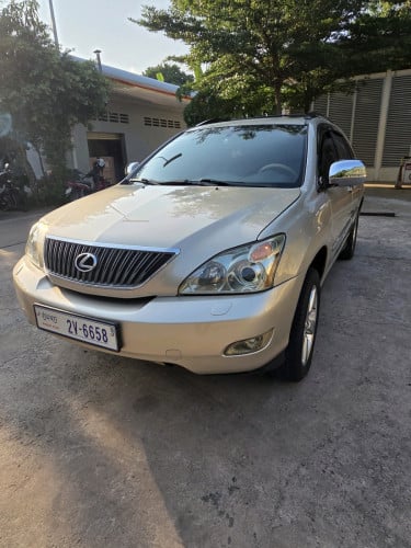 RX330.ឆ្នាំ2004.ប៉ុង.H.FULL.ទឹកមាន