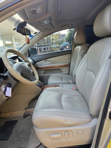 RX330.ឆ្នាំ2004.ប៉ុង.H.FULL.ទឹកមាន
