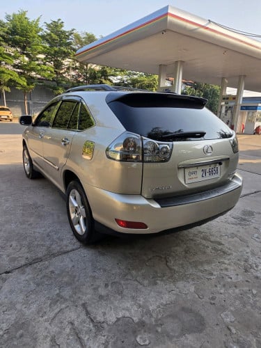 RX330.ឆ្នាំ2004.ប៉ុង.H.FULL.ទឹកមាន
