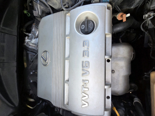 RX330.ឆ្នាំ2004.ប៉ុង.H.FULL.ទឹកមាន