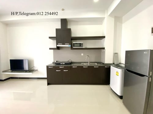 Service Pool and Gym Apartment for Rent