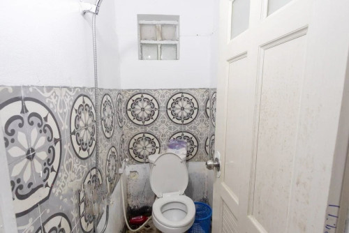 SHOP HOUSE FOR RENT IN BKK1