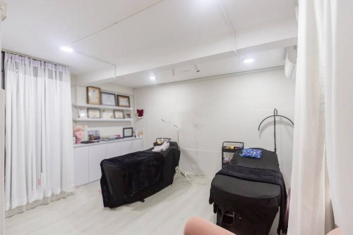 SHOP HOUSE FOR RENT IN BKK1