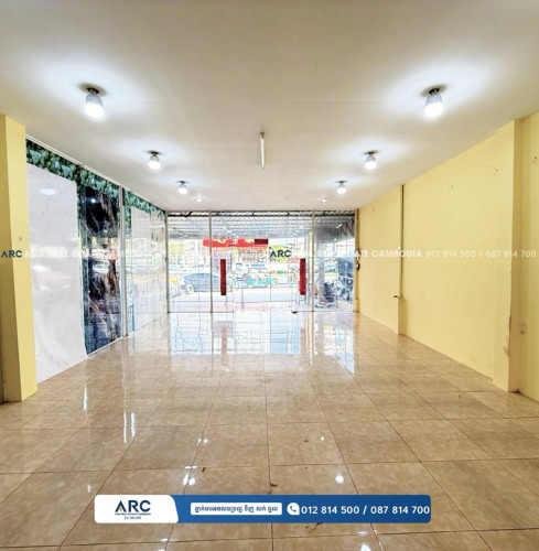 Shophouse for rent Near National street 1