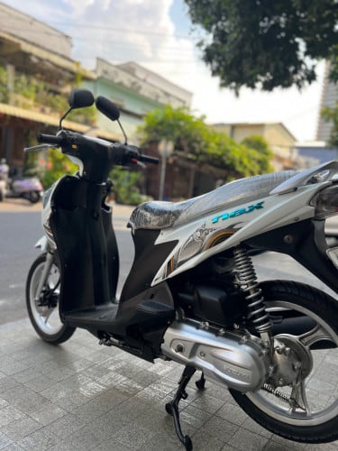 Suzuki Nex 018