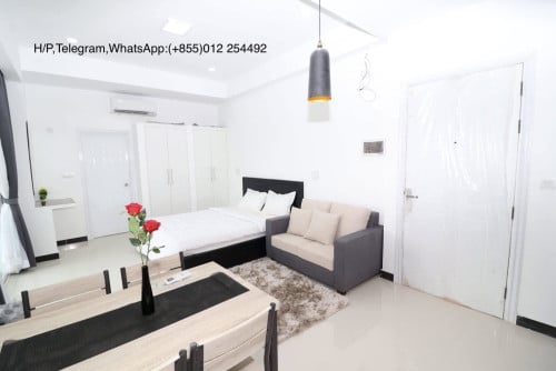 Swimming Pool and Gym Services Apartment for Rent