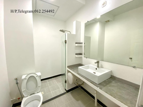 Swimming Pool and Gym Services Apartment for Rent