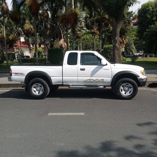 Tacoma 2001 ប៉ុងភ្លើង