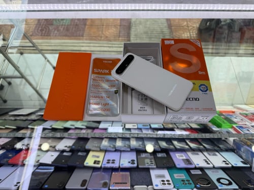 TecnoSparkSlim(16g*+256g)99.99%