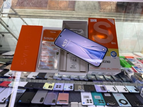 TecnoSparkSlim(16g*+256g)99.99%