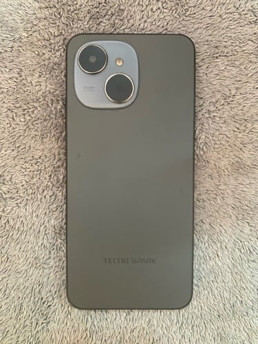Tecon Spark 40C Ram 4GB + 4GB Rom 128 GB