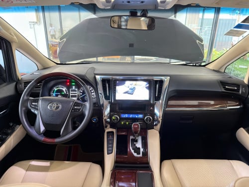 Toyota Alphard ឆ្នាំ 2016