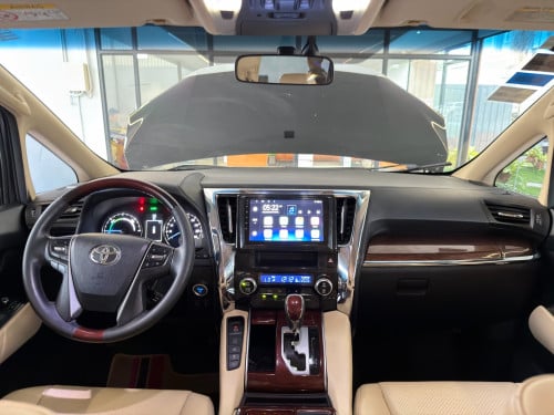 Toyota Alphard ឆ្នាំ 2016