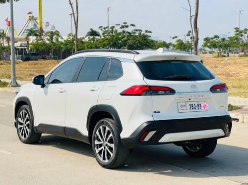Toyota Corolla cross 2022 ទេីបកាត់បានវេីតៗបង
