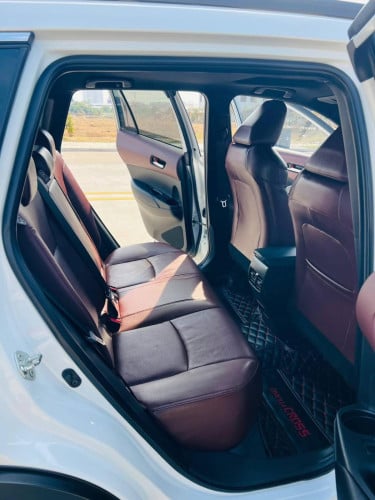 Toyota Corolla cross 2022 ទេីបកាត់បានវេីតៗបង