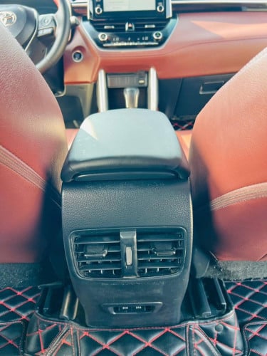 Toyota Corolla cross 2022 ទេីបកាត់បានវេីតៗបង