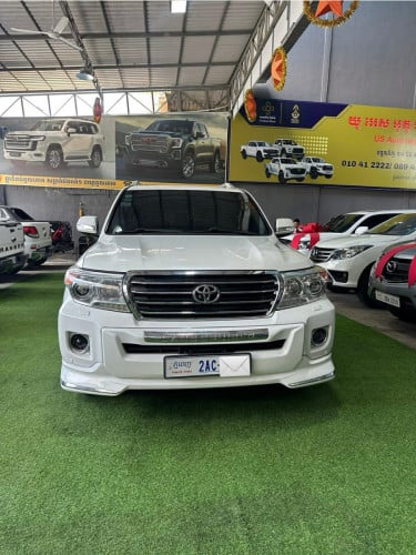 Toyota Land Cruiser V6 GX•R 2013 Full option
