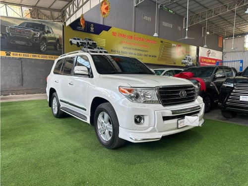 Toyota Land Cruiser V6 GX•R 2013 Full option