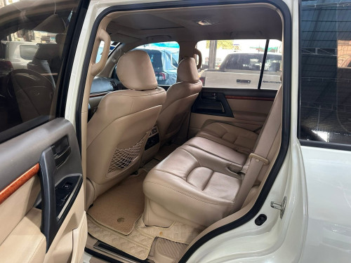 Toyota Land Cruiser V6 GX•R 2013 Full option