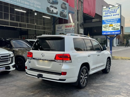 Toyota LANDCRUISER GXR 2019 Grand Touring ម្ចាស់ដើមទិញថ្មីក្រុមហ៊ុន ឈ្នាន់អូតូ+ទ្វាបុឺត