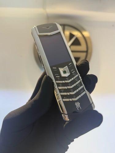 Vertu Signature S🐉