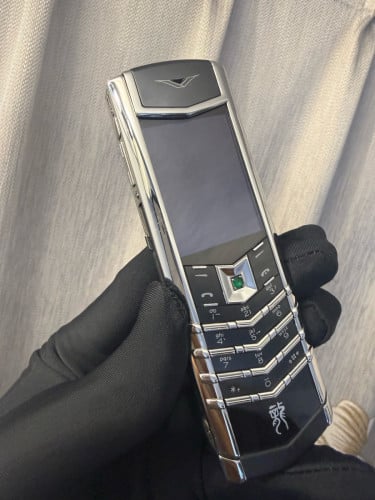 Vertu Signature S๐