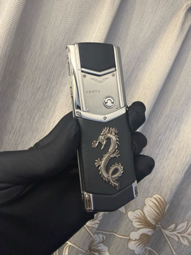 Vertu Signature S๐