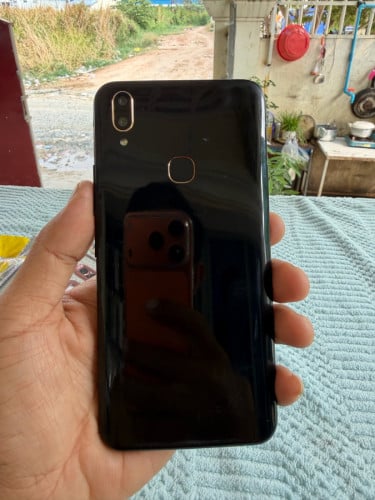 Vivo Y85 Ram4/64GB អេក្រង់​​ហ្សុីន​ នៅស្អាតល្មមប្រេី