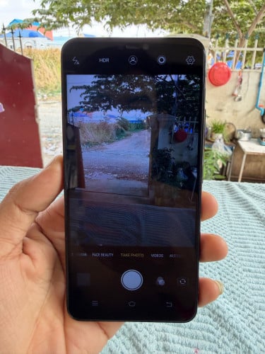 Vivo Y85 Ram4/64GB អេក្រង់​​ហ្សុីន​ នៅស្អាតល្មមប្រេី