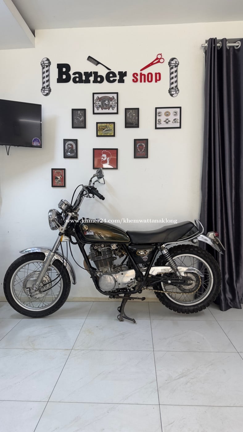 Yamaha SR400 For Sale 1350$ negotiable