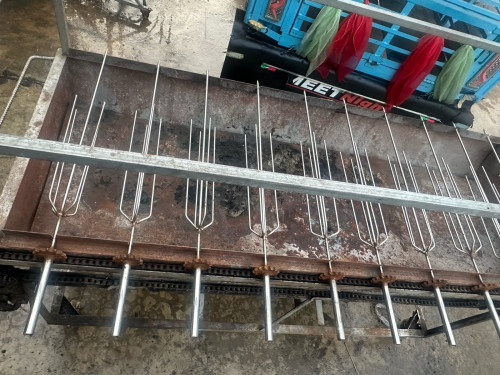 លក់រទេះអាំងត្រី