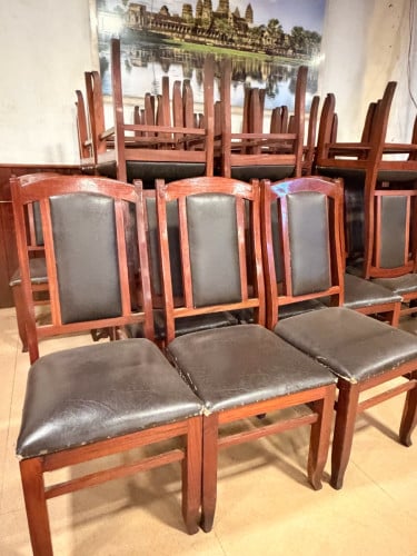 កៅអី​ពូកឈេីបេង