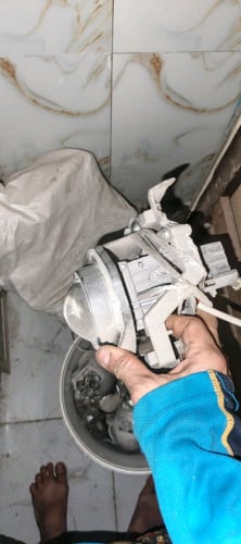 មិនដឹងស្អីទេមានមួយគូ