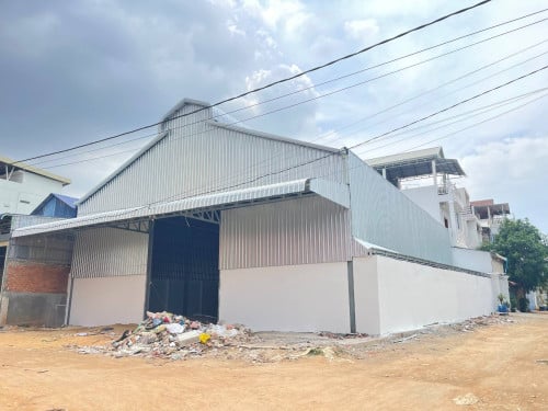ឃ្លាំងសំរាប់ជួលនៅជិតផ្សារឈួកមាស