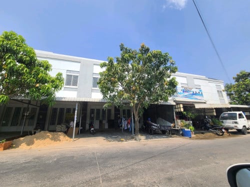 ផ្ទះលក់ បុរីពិភពថ្មី ឈូកវ៉ា២ (ចរចារបាន)