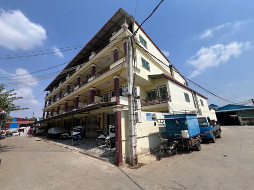 #កក់ត្រឹមតែ_1,000$