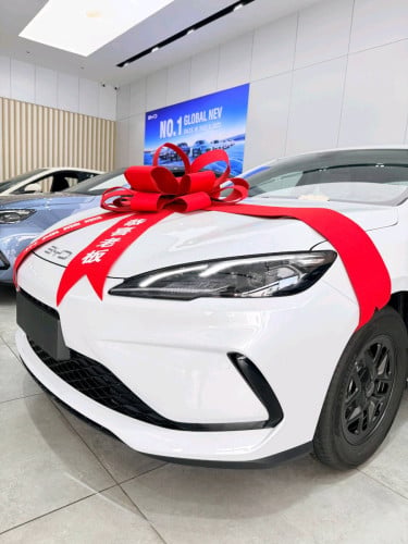 $19,600 (មានគ្រប់ពណ៍បងប្អូន) មានស្តុកស្រាប់ទិញភ្លាមបានភ្លាមថ្មីខ្លាញ់គោ