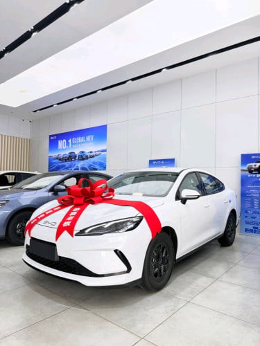 $19,600 (មានគ្រប់ពណ៍បងប្អូន) មានស្តុកស្រាប់ទិញភ្លាមបានភ្លាមថ្មីខ្លាញ់គោ